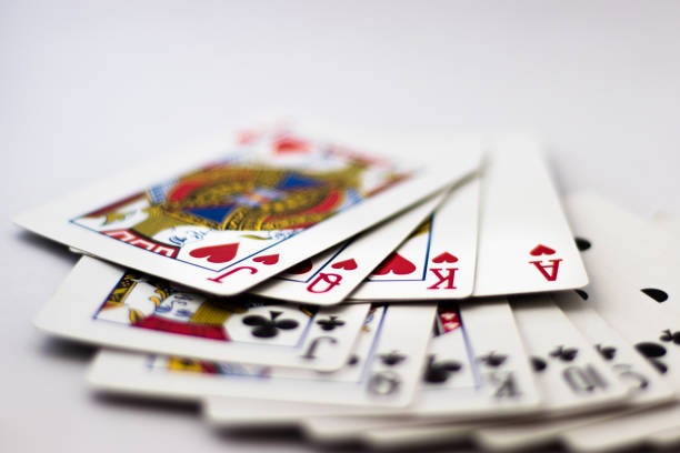 Baccarat card game layout